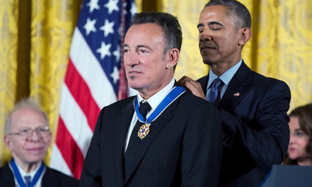 “Springsteen on Broadway” is a Poetic, Joyful, Entertaining Masterclass.
